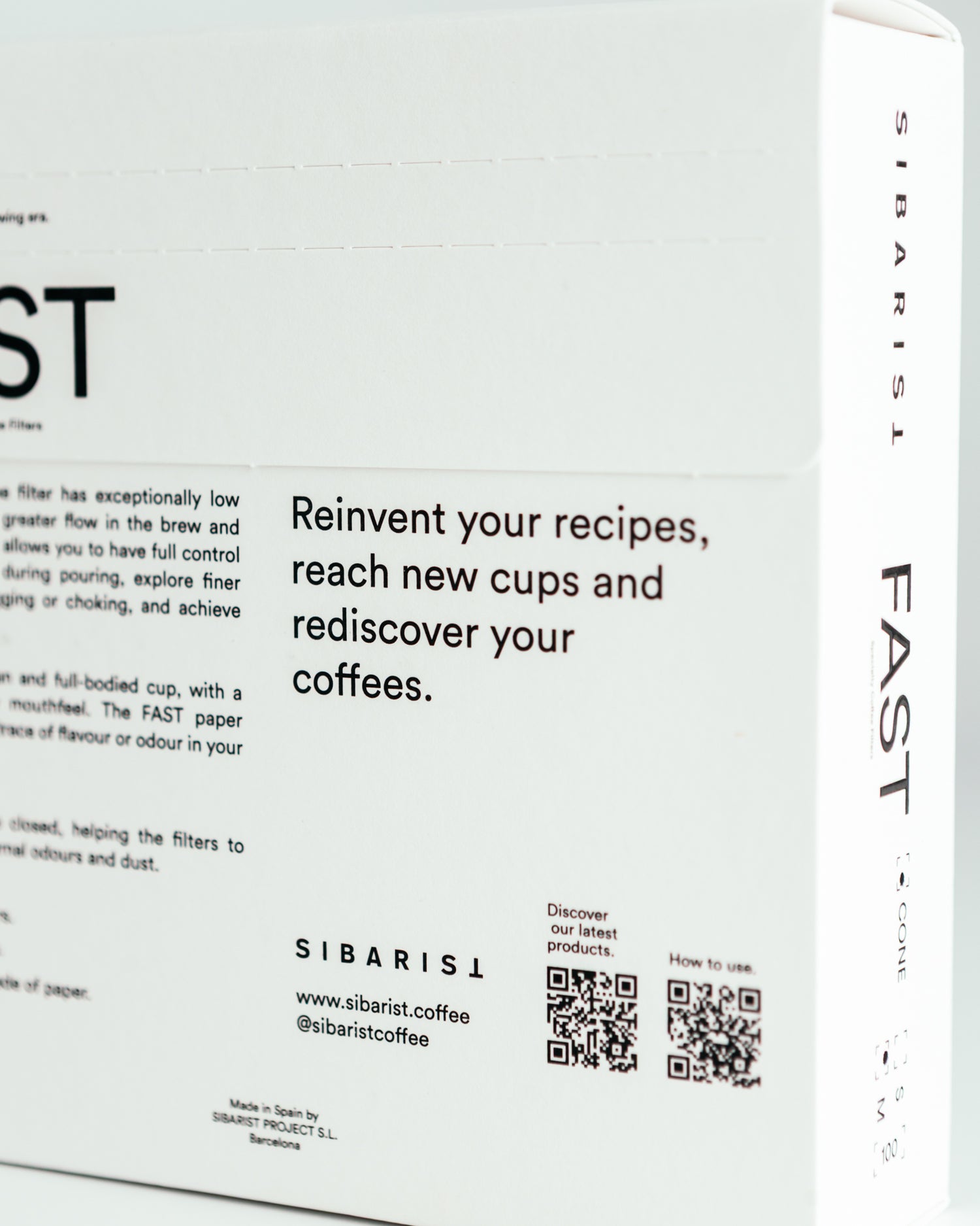 Sibarist coffee filter packaging with text and branding